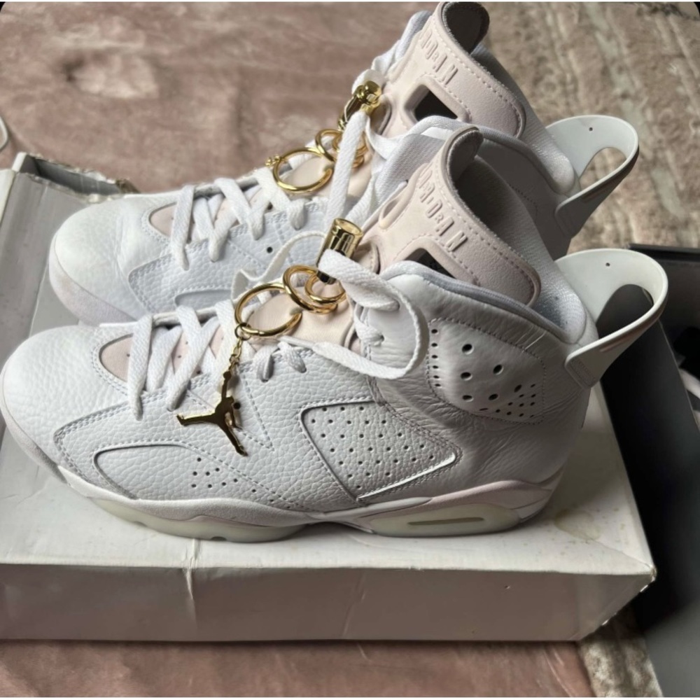 Women’s Retro Jordan 6 Gold Hoops size 9.5